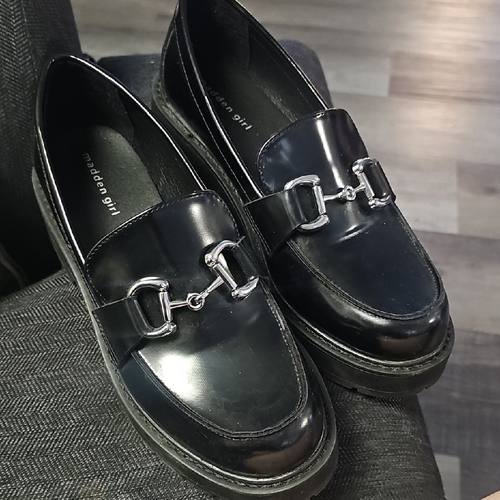Madden‎ Girl Shiny Black Loafers with Silver Accents